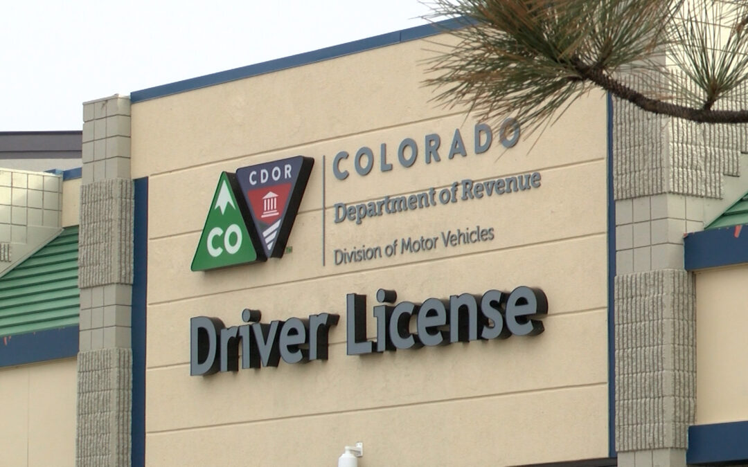 Actualización del DMV: Servicios en Colorado Suspenderán Temporalmente