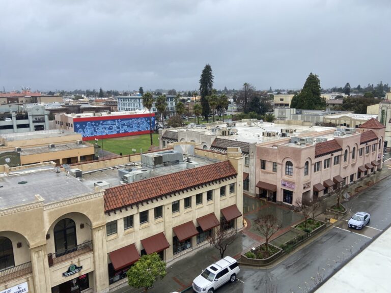 Watsonville y el Condado de Santa Cruz protegen espacios públicos contra operativos migratorios