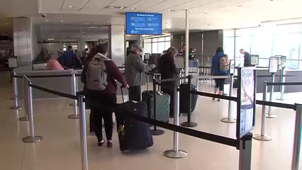 Retrasos en vuelos en San Diego por cierre parcial del gobierno federal