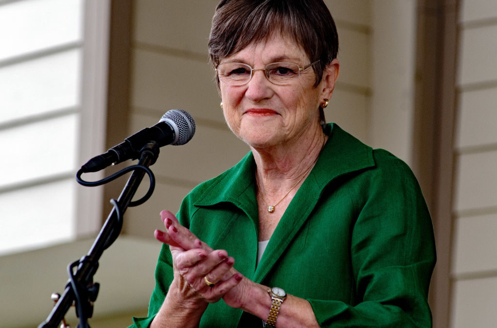 Gobernadora de Kansas Declara Emergencia Estatal por Riesgo de Incendios Forestales