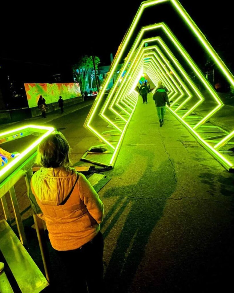 Festival iluminado: 3 noches de arte y música transforman el centro de Reno