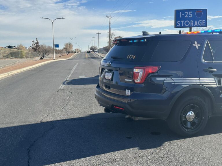 SWAT Las Cruces Detiene a Hombre Atrincherado en Apartamento de Triviz Drive