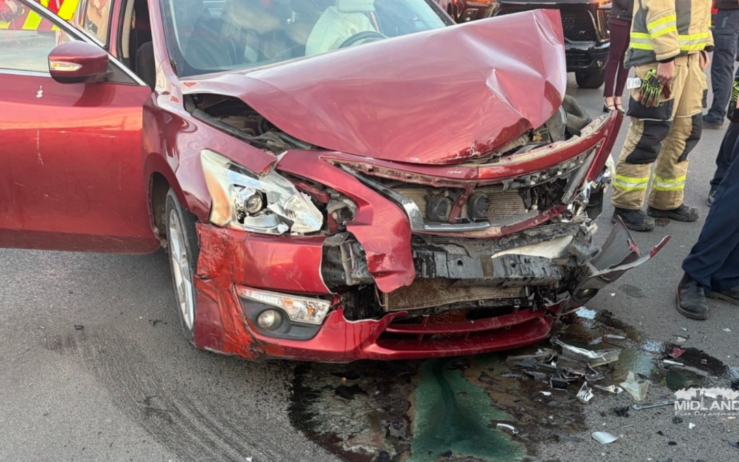 Rescate vehicular en Midland: Bomberos liberan a víctima de accidente automovilístico