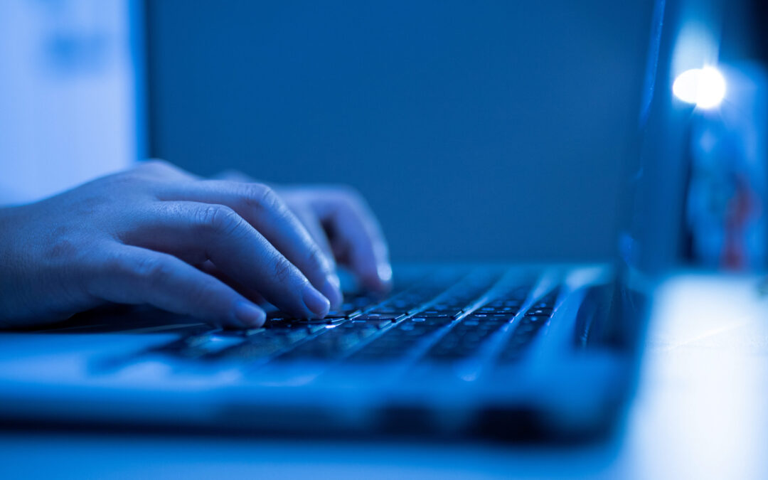 FBI Emite Alerta sobre Redes Violentas en Línea que Afectan a Menores en Nueva Inglaterra