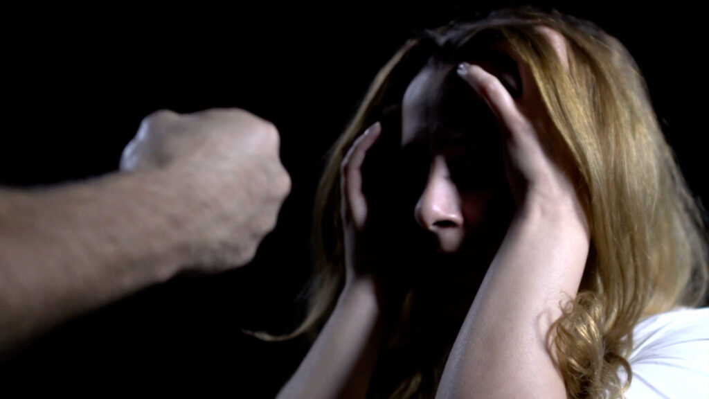 Colorado propone ley para evaluar el riesgo de muerte en casos de violencia doméstica