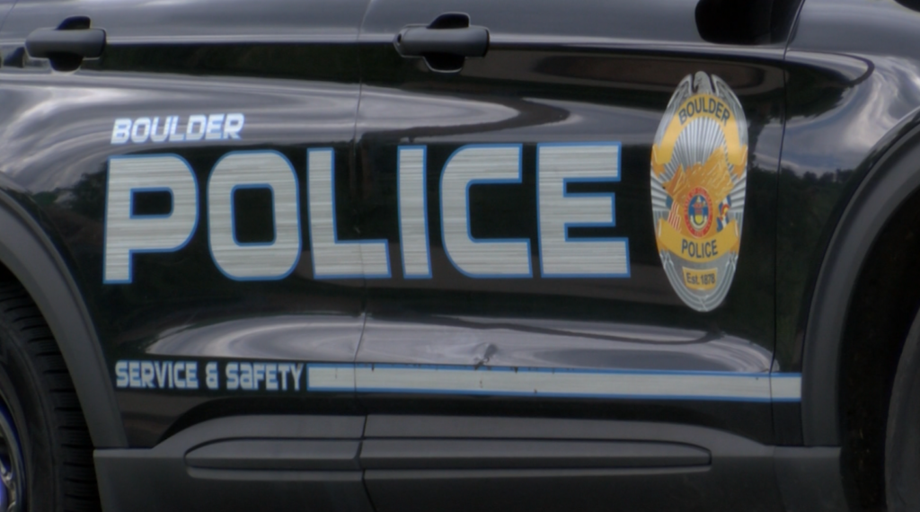 Cargos por intento de homicidio en ataque a agente de policía en Boulder
