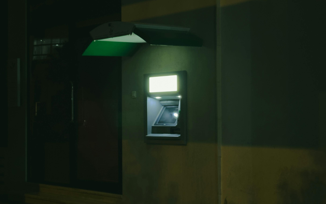 Alerta del FBI: Nuevo robo en cajeros automáticos conocido como jackpotting