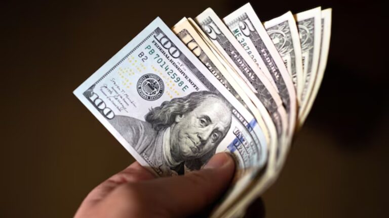 Dólar Hoy: Tipo de Cambio en México con Peso Depreciado a 17.20 Unidades