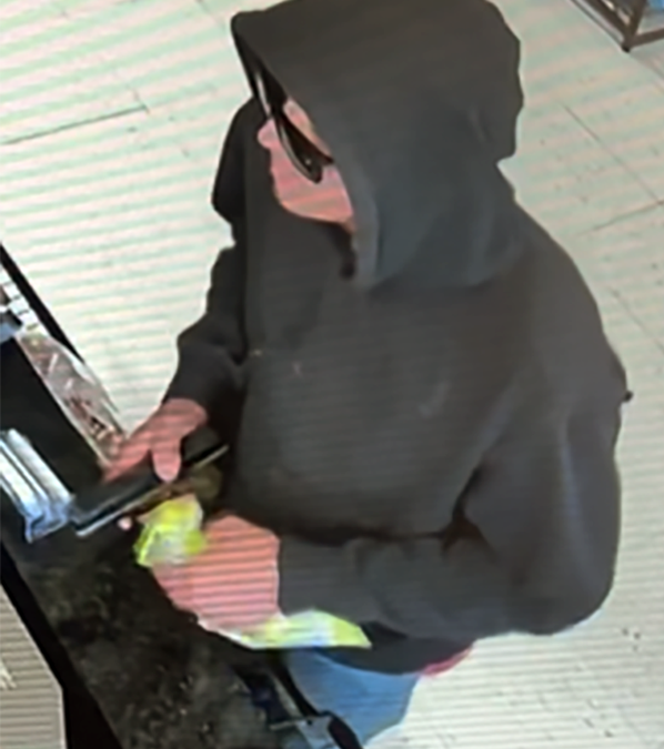 Aumentan las Alertas: Hombre Asalta Panadería El Fenix en El Paso