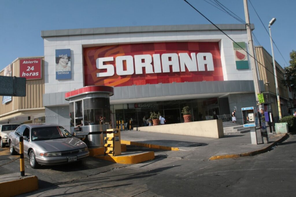Soriana enfrenta caída en ingresos 2025: factores que impactan al retail