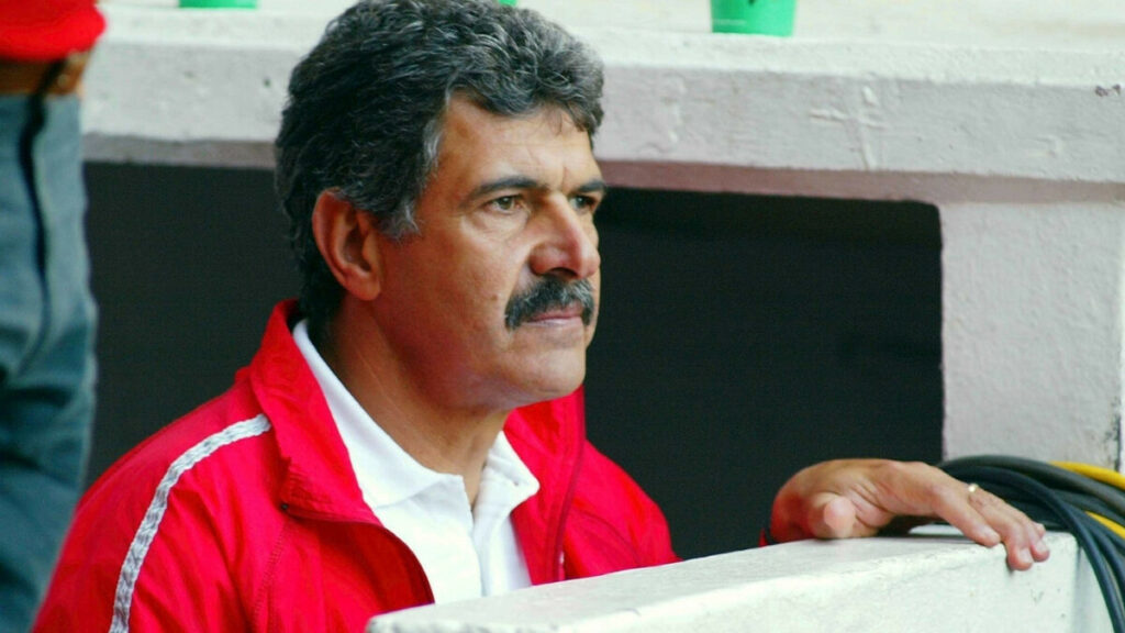 Ferretti y sus impactantes declaraciones: ¿El Tuca está llevando a un futbolista al retiro a los 20 años?