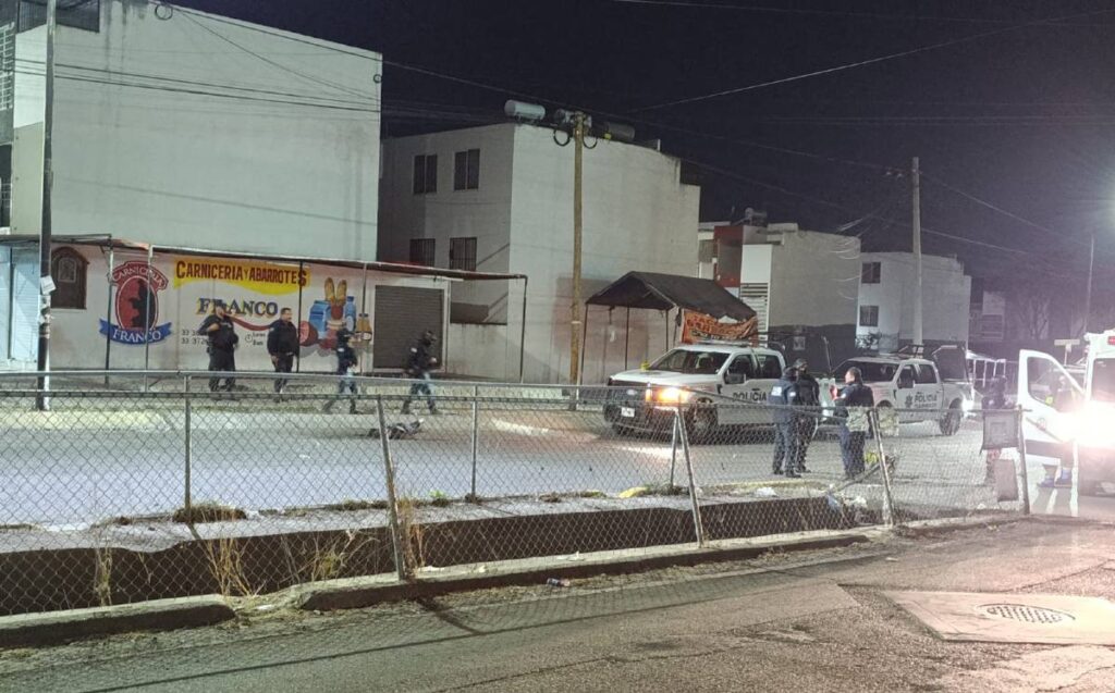 Terror en Tlajomulco: Grupo armado asesina a un hombre frente a su pareja