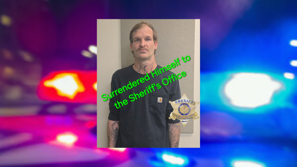 Timothy Adams se entrega tras ver su orden de arresto en ‘Warrant Wednesday’ en el Condado de Chaves