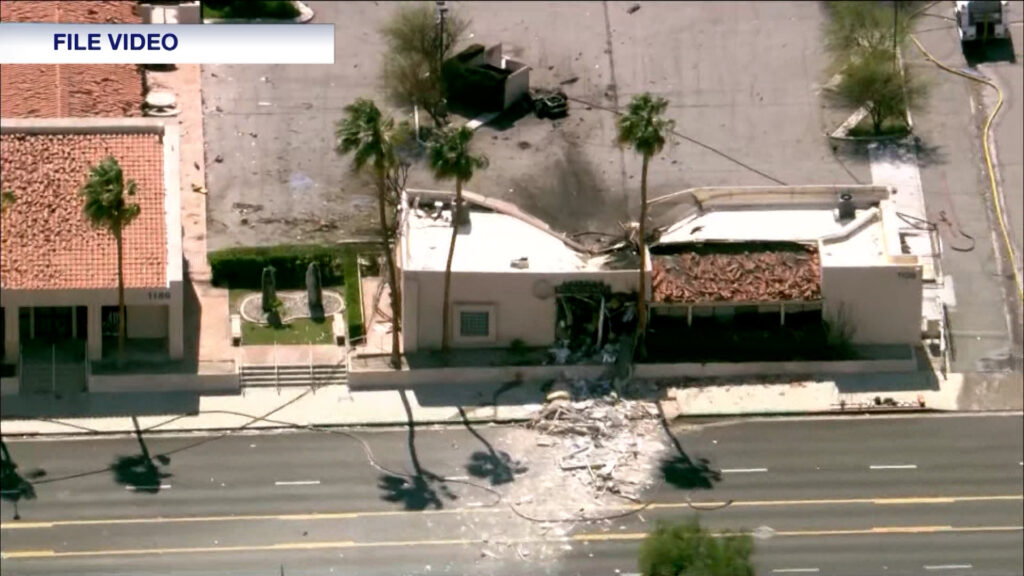 Votación para la Reconstrucción de la Clínica de Fertilidad en Palm Springs