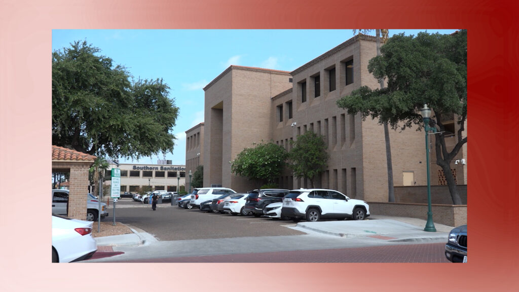 Toque de Queda en Laredo: Propuesta Controversial para Proteger a Menores