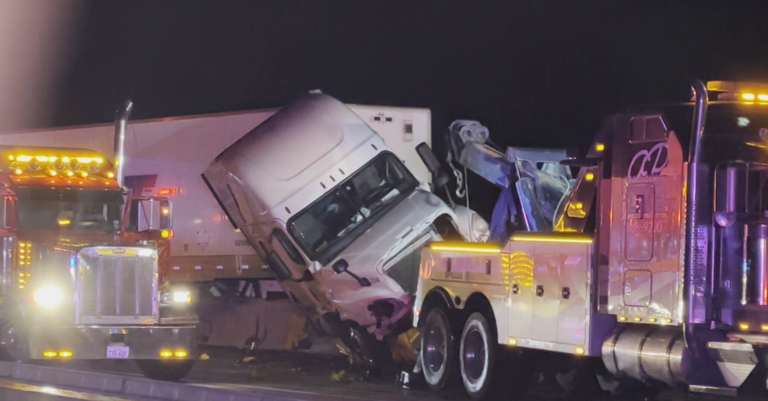 Cierre de carriles en la I-10 Oeste por accidente cerca de Vinton