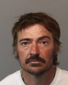 Robo masivo: un hombre de Reno enfrenta 20 años por sustraer 80 llaves y camiones