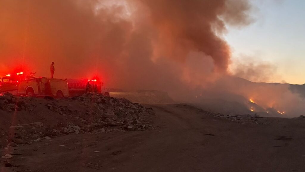 Incendio Intencional en Lerdo Causa Grave Crisis: Ya Suma 7 Horas Activo