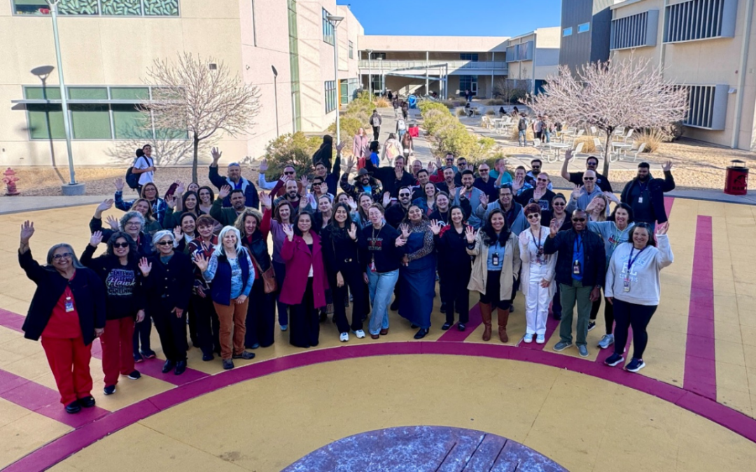 Centennial High School: Primera Escuela Secundaria en Nuevo México en obtener la Acreditación con Mérito