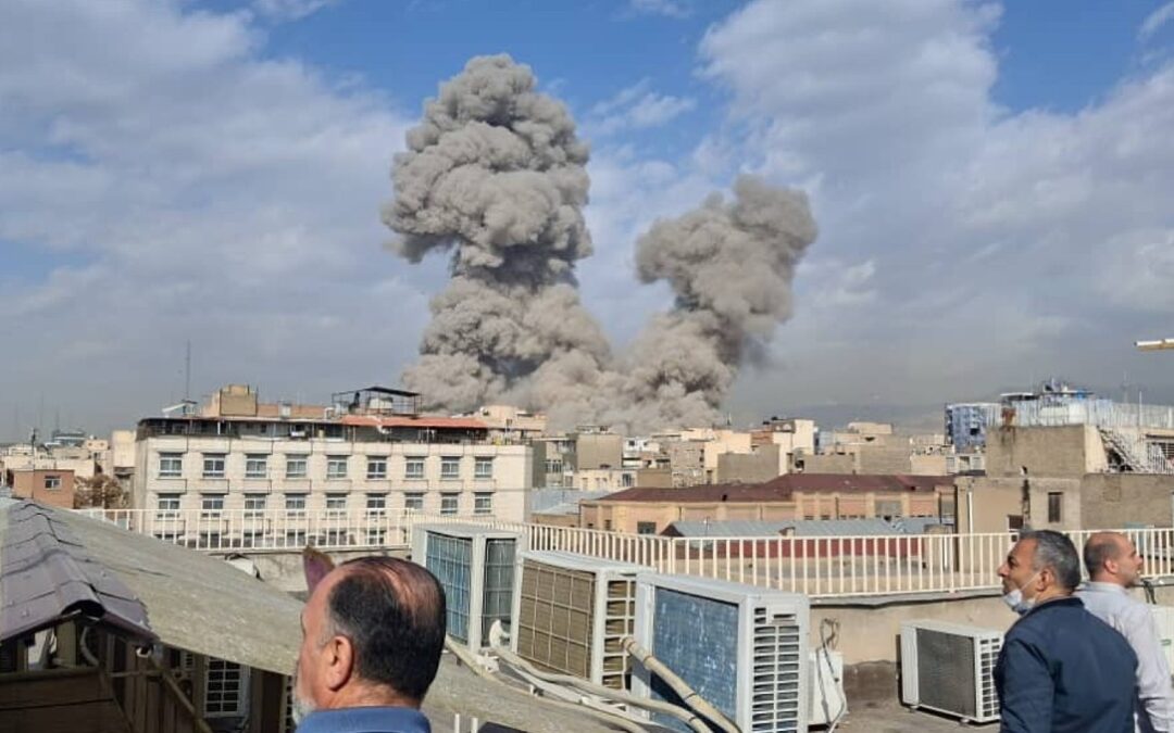 Ataque Coordinado de EE.UU. e Irán: Bombardeos en Teherán y Objetivos Nucleares