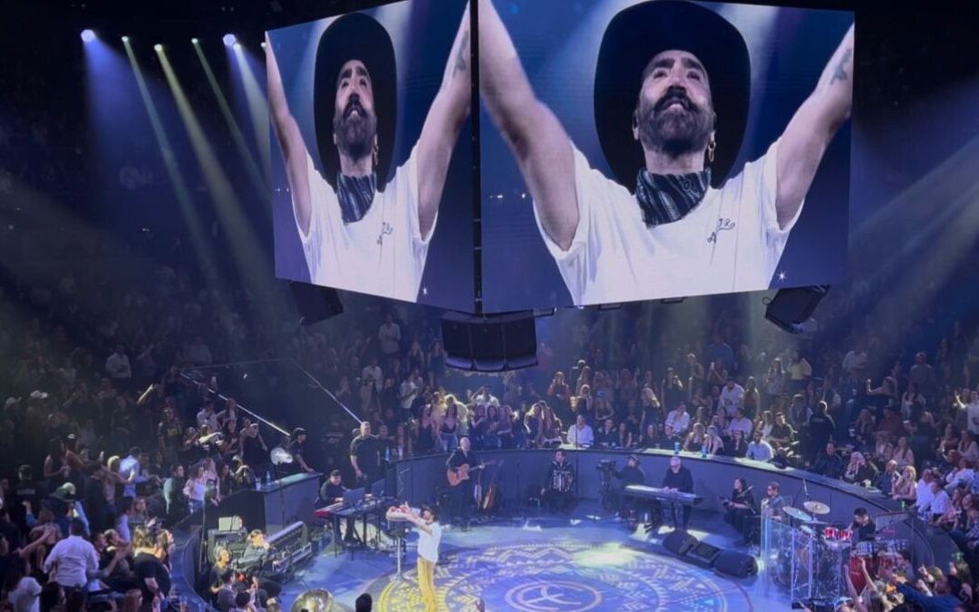 Alejandro Fernández ofrece un emotivo show en Monterrey, celebrando 16 años de música mexicana