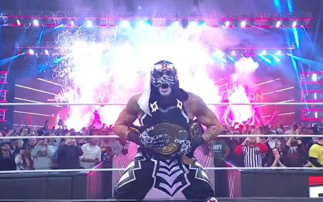Penta Zero Miedo se consagra como Campeón Intercontinental tras vencer a Dominik Mysterio