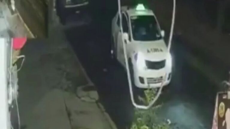 Matanza en Taxi en Azcapotzalco: Revelan Video de Policías Moviendo el Auto a Naucalpan