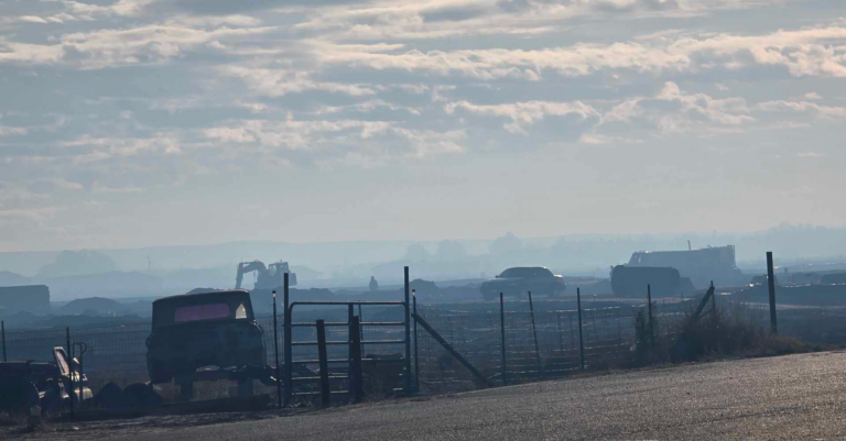 Taponamiento de drenaje en Clint Texas: Aguas residuales regresan a hogares por toallitas húmedas