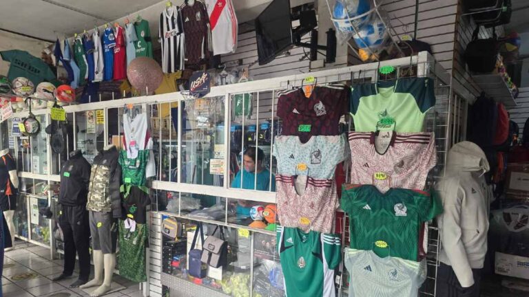 Soccerman: La emblemática tienda de fútbol cerca del Estadio Banorte que ha marcado la historia de México desde 1955
