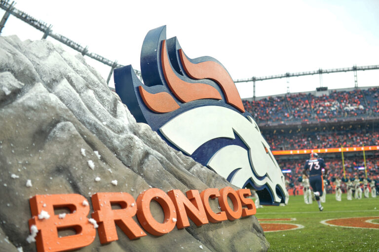 Denver Broncos: Avanza la Construcción del Nuevo Estadio en Burnham Yard
