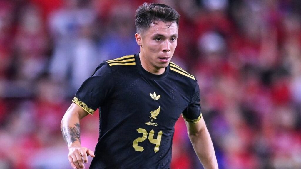 Rodrigo Huescas Retoma Entrenamientos en Cancha a Pocos Meses del Mundial 2023