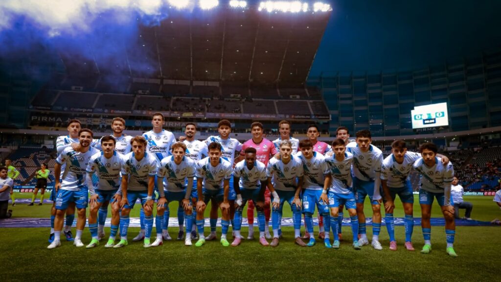 Puebla y Chivas: Encuentro Clave en Liga MX para Evitar Multas