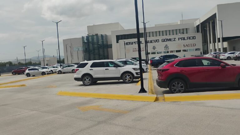 Defensa Heroica en Gómez Palacio: Hombre Herido de Gravedad al Proteger a su Hijastro