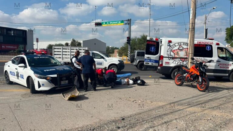 Motociclista resulta gravemente herido tras accidente con camión de transporte público en León