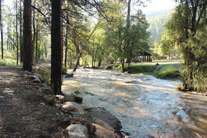 Inundaciones Repentinas en Ruidoso: Alerta Climatológica y Medidas de Seguridad