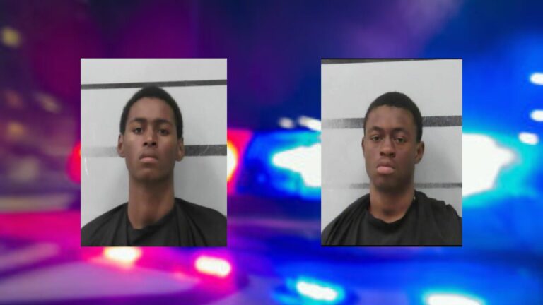Robo de Vehículos en Lubbock: Arresto en Flagrancia de Tres Jóvenes