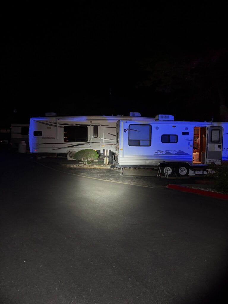 Metanfetamina desata caos: exconvicto es arrestado tras tiroteo alucinatorio en Reno
