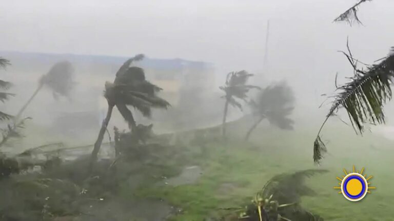 Supertifón Bavi golpea la isla de Rota y otras zonas del Pacífico estadounidense