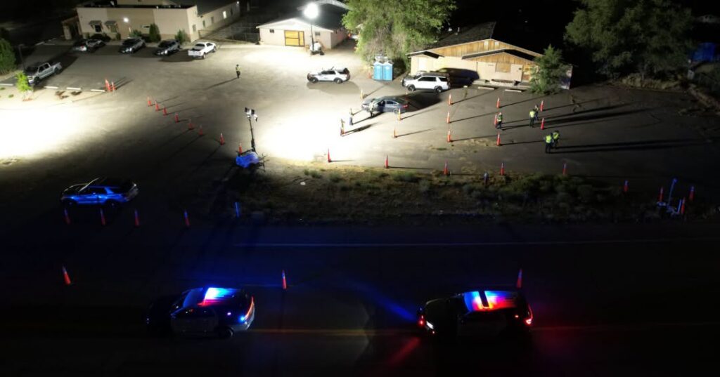 DUI deja 3 arrestos tras operativo policial en carretera de Elko