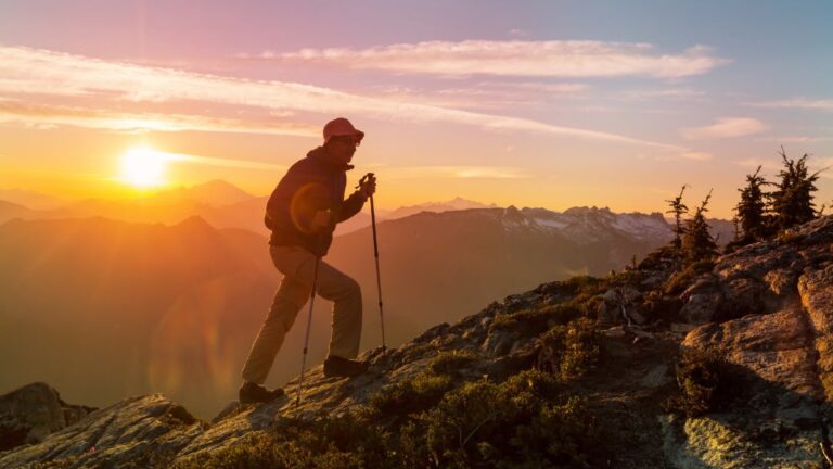 Rescate heroico: tecnología de cámaras corporales guía a agentes que salvaron a una familia en la montaña