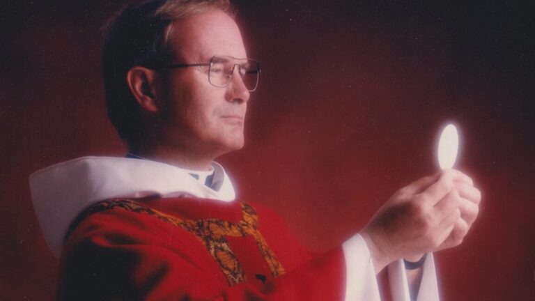 Monseñor Ken Leone: Littleton realizará vigilia para despedir al sacerdote recordado por su apoyo tras Columbine