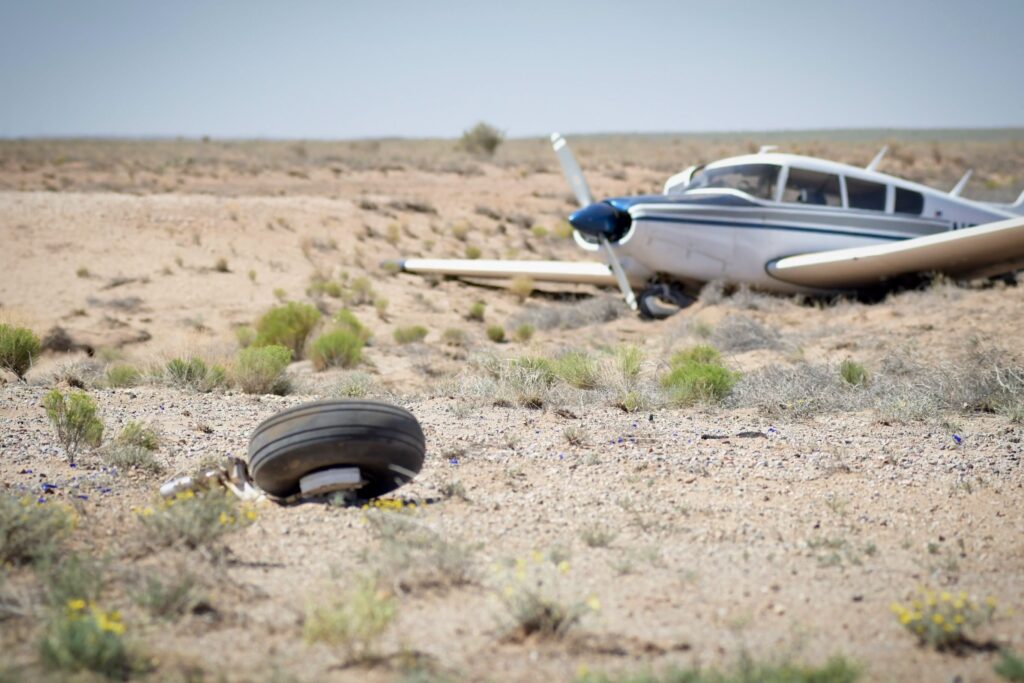Avión despista al aterrizar en el aeropuerto Double Eagle de Albuquerque; no hay heridos