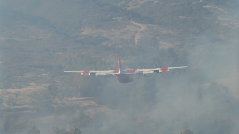 Arrestan a hombre acusado de provocar incendio de 130 acres en Sorrento Valley