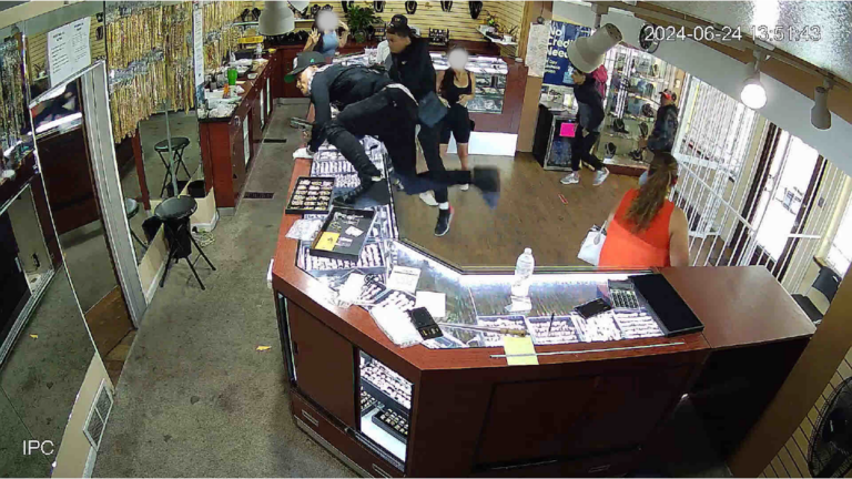 Hombre recibe 18 años de prisión por violento robo a joyería El Ruby