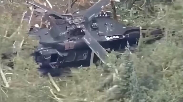 Helicóptero Black Hawk del Ejército se estrella durante entrenamiento en Colorado; cuatro soldados salen ilesos