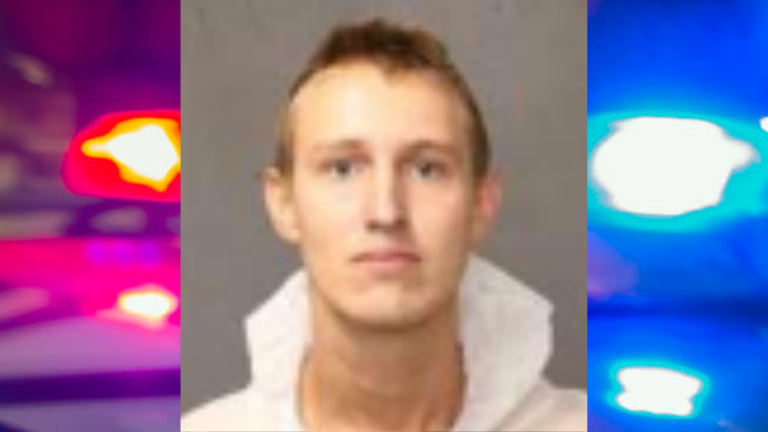 Arrestan a joven de 22 años acusado de apuñalar mortalmente a un adulto mayor en Albuquerque