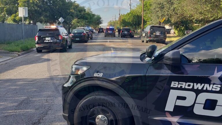 Policía de Brownsville investiga apuñalamiento; hombre de 71 años habría sido atacado por su hijo