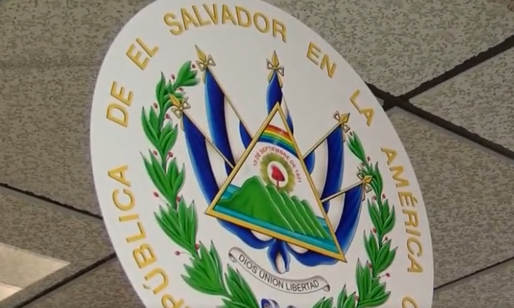TPS alerta: 200 mil salvadoreños al borde de perder la protección laboral