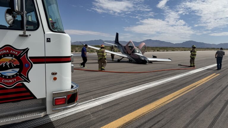 Cuerpos de emergencia atienden accidente aéreo en el Jetport del Condado de Doña Ana
