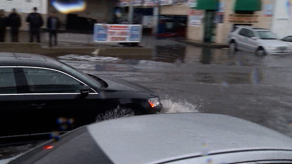 California declara emergencia ante posible El Niño histórico y fuertes tormentas